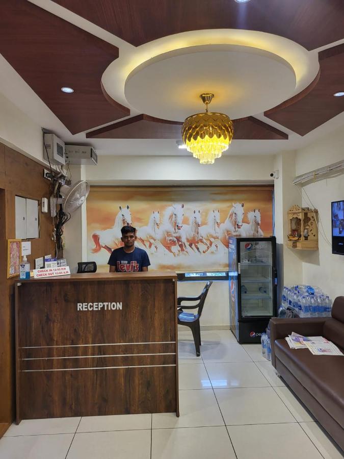 Hotel Shreeji'S Gandhinagar Zewnętrze zdjęcie